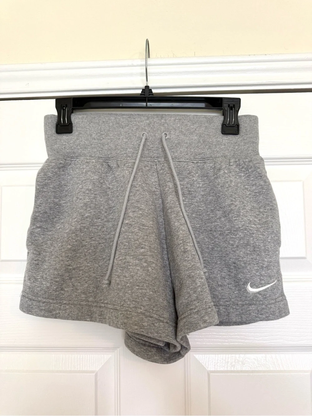 Nike Women's Light Gray Athletic Drawstring Shorts